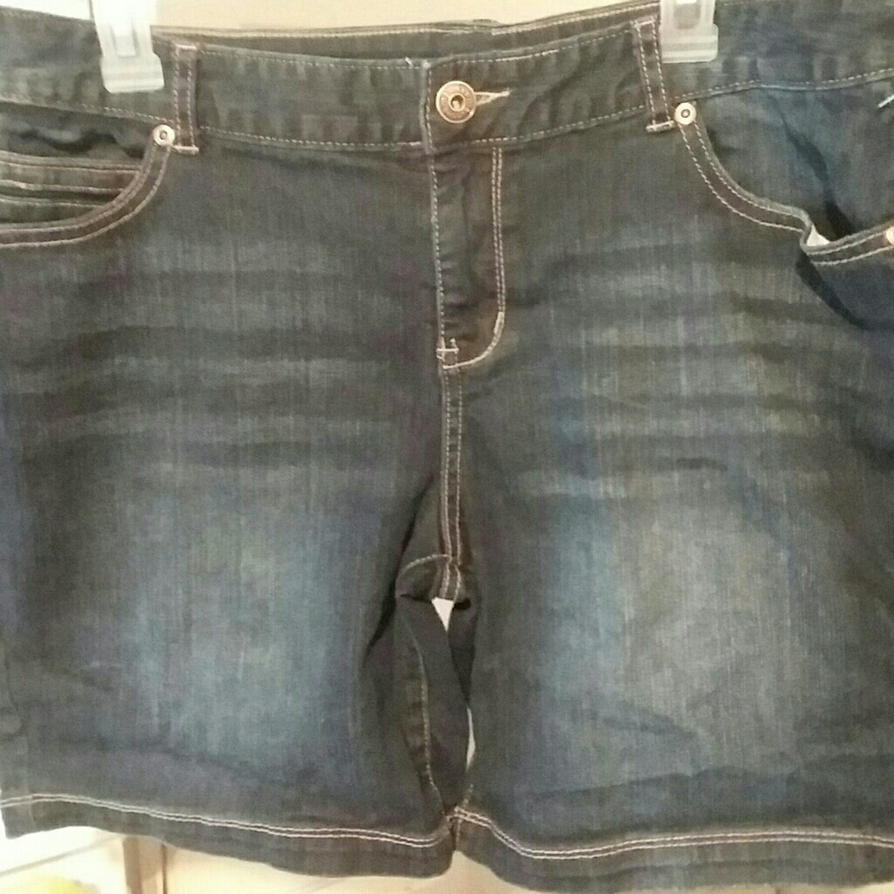 Maurice shorts